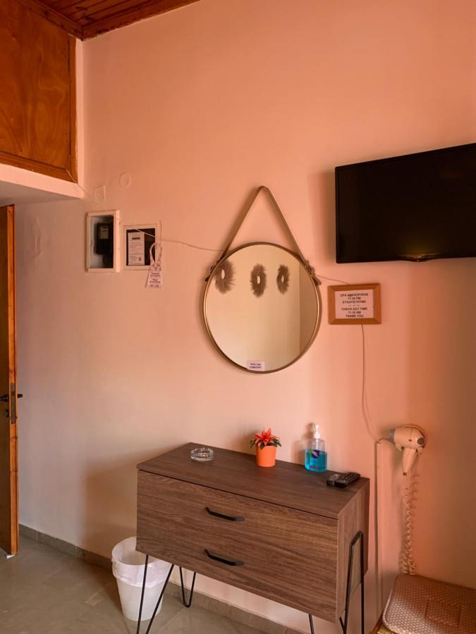 Guesthouse Corali Hydra  Extérieur photo