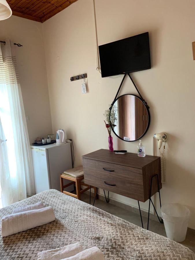 Guesthouse Corali Hydra  Extérieur photo