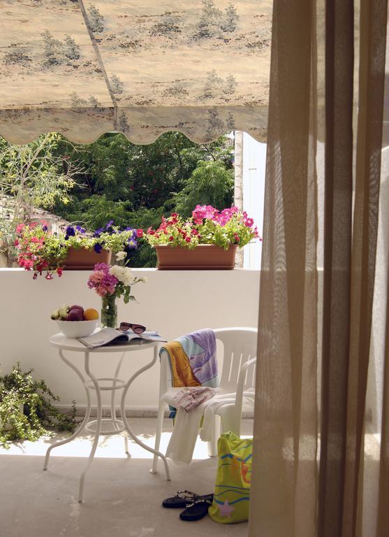 Guesthouse Corali Hydra  Extérieur photo