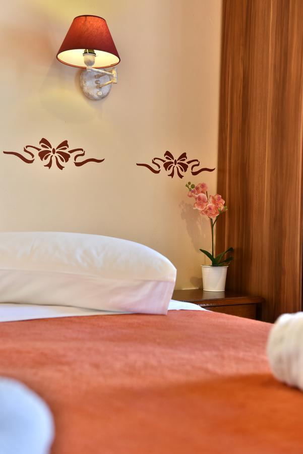 Guesthouse Corali Hydra  Extérieur photo