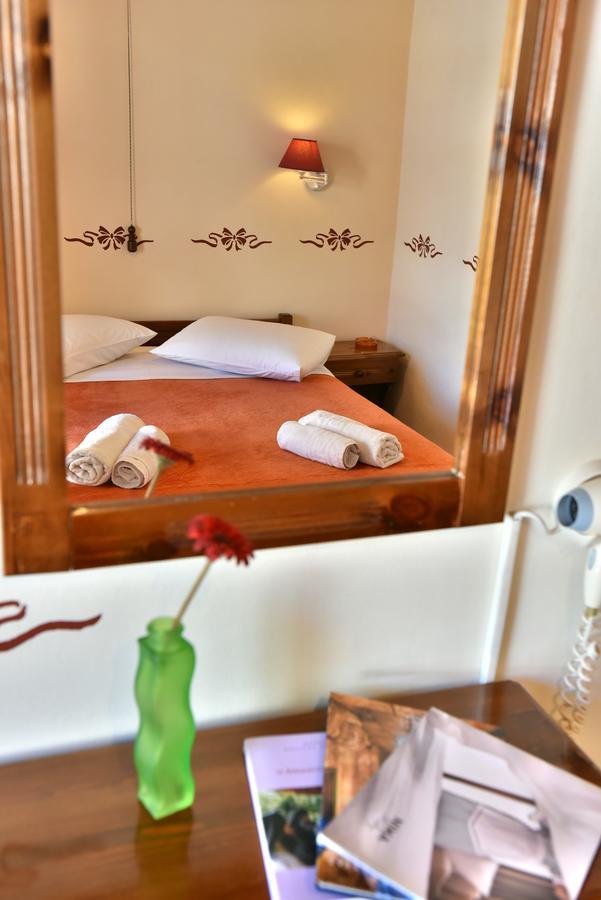 Guesthouse Corali Hydra  Extérieur photo